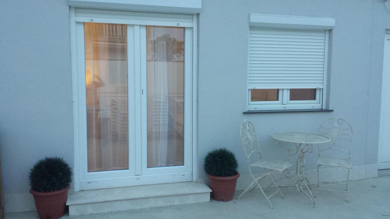 Zaton Apartmani M. Ilesh Εξωτερικό φωτογραφία