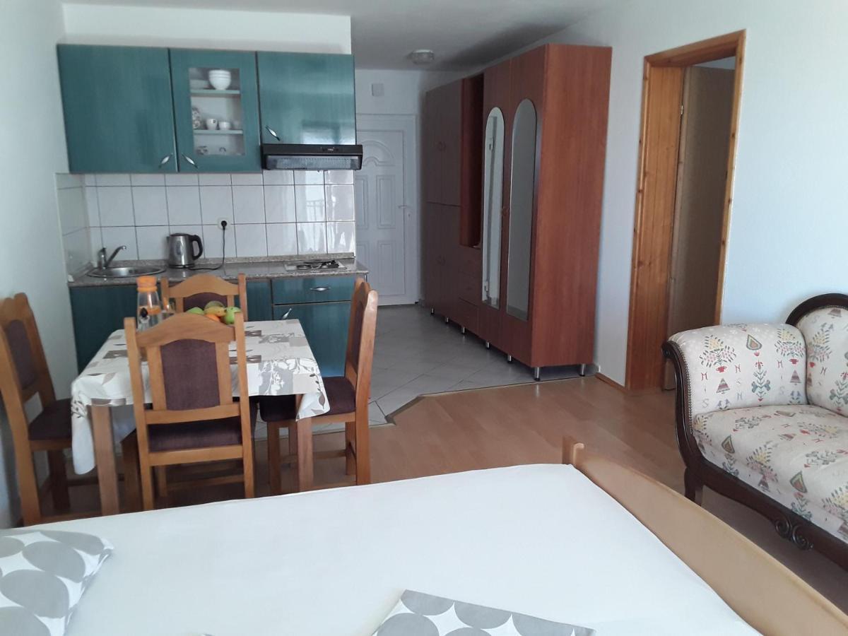 Zaton Apartmani M. Ilesh Εξωτερικό φωτογραφία